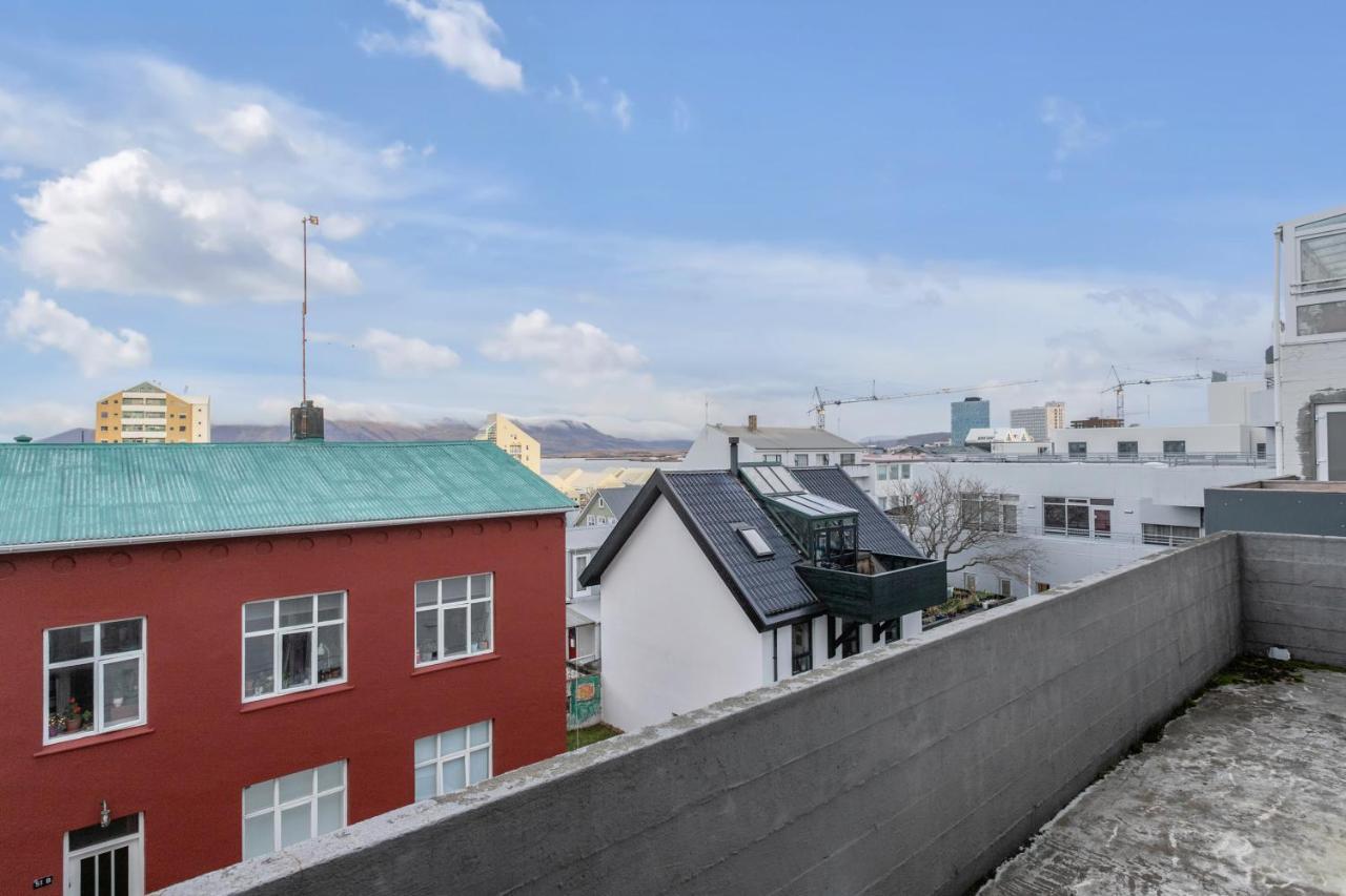 Penthouse Apt On The Shopping Street-Free Parking Reykjavík Buitenkant foto